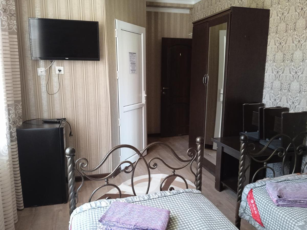 Brand House Bed & Breakfast Bosteri Exterior photo