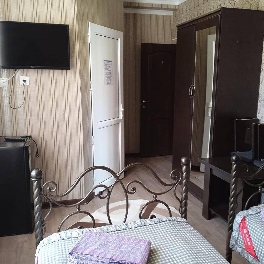 Brand House Bed & Breakfast Bosteri Exterior photo